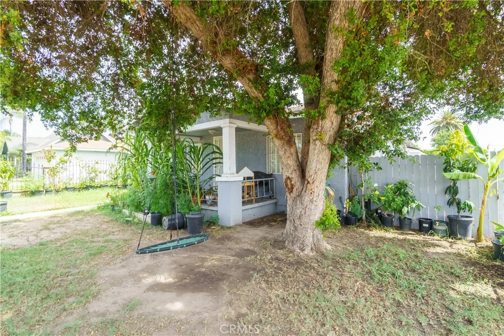 3802 Kenmore