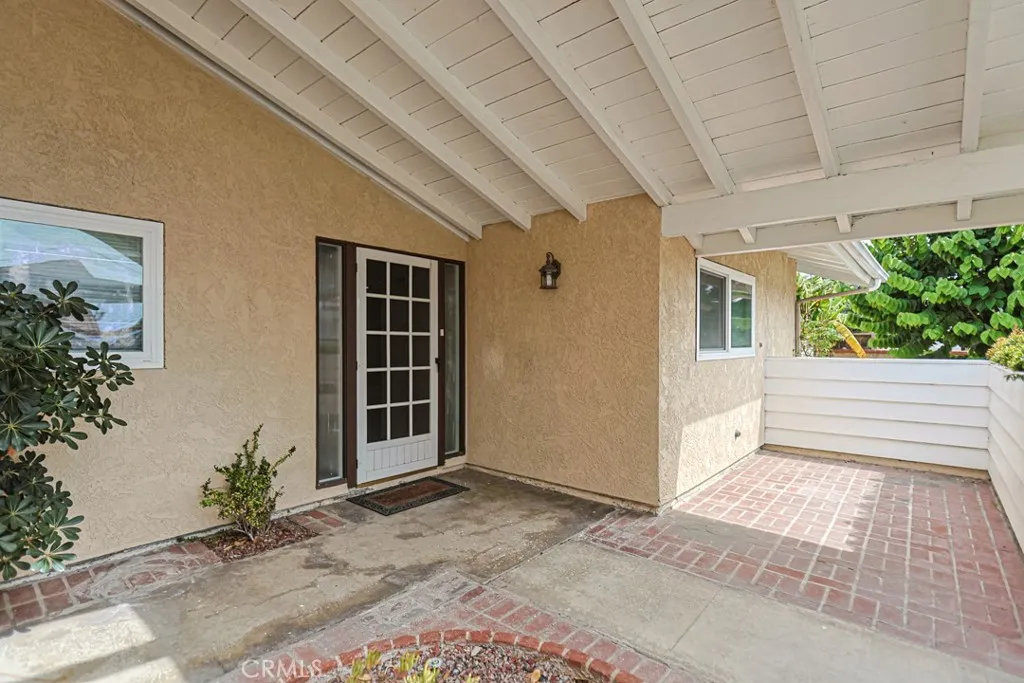 Front Entrance & Porch