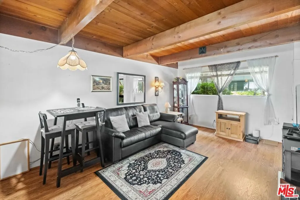 4040 Grand View Boulevard 60, Los Angeles, California 90066 — photo 4