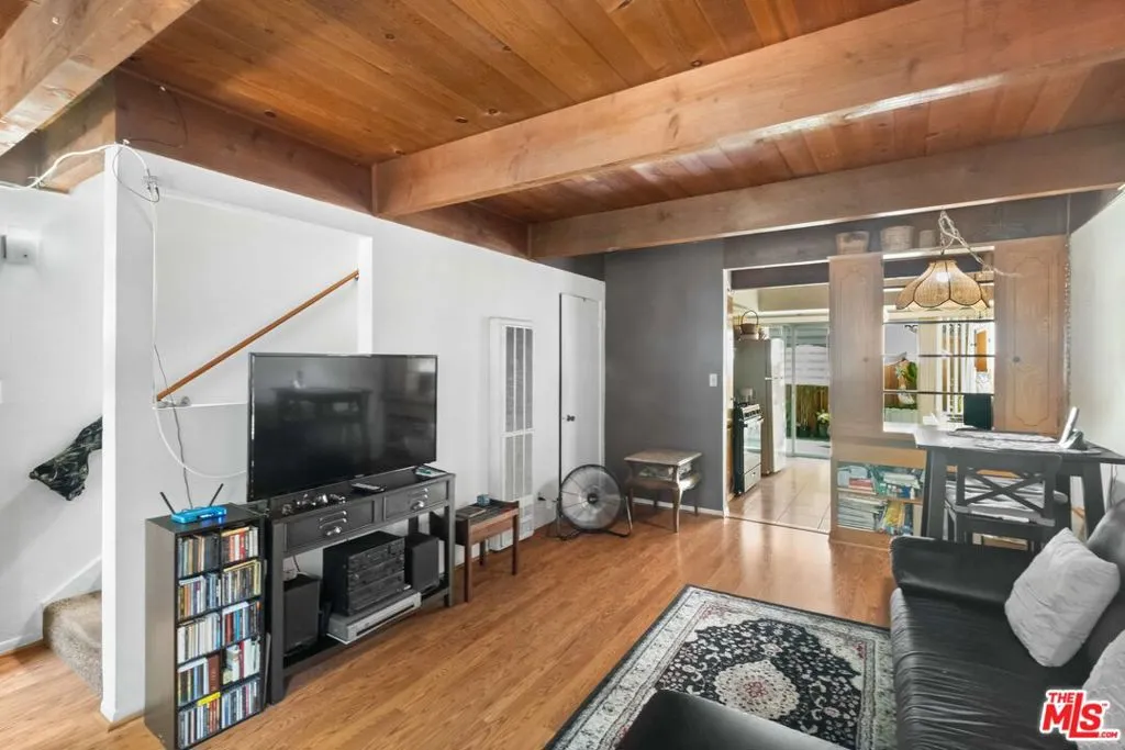 4040 Grand View Boulevard 60, Los Angeles, California 90066 — photo 5