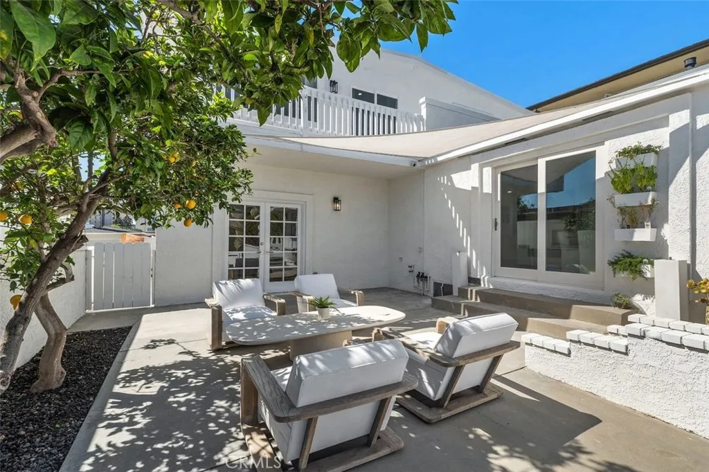 233 Santa Ana, Newport Beach, California 92663 — photo 4