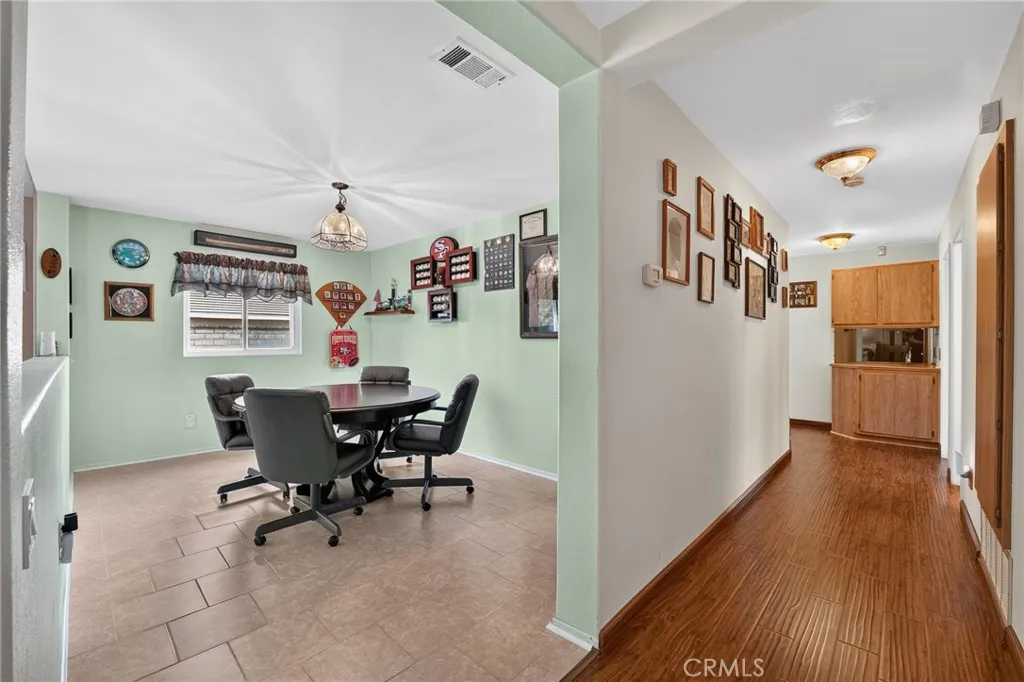Hallway/ Dining Room