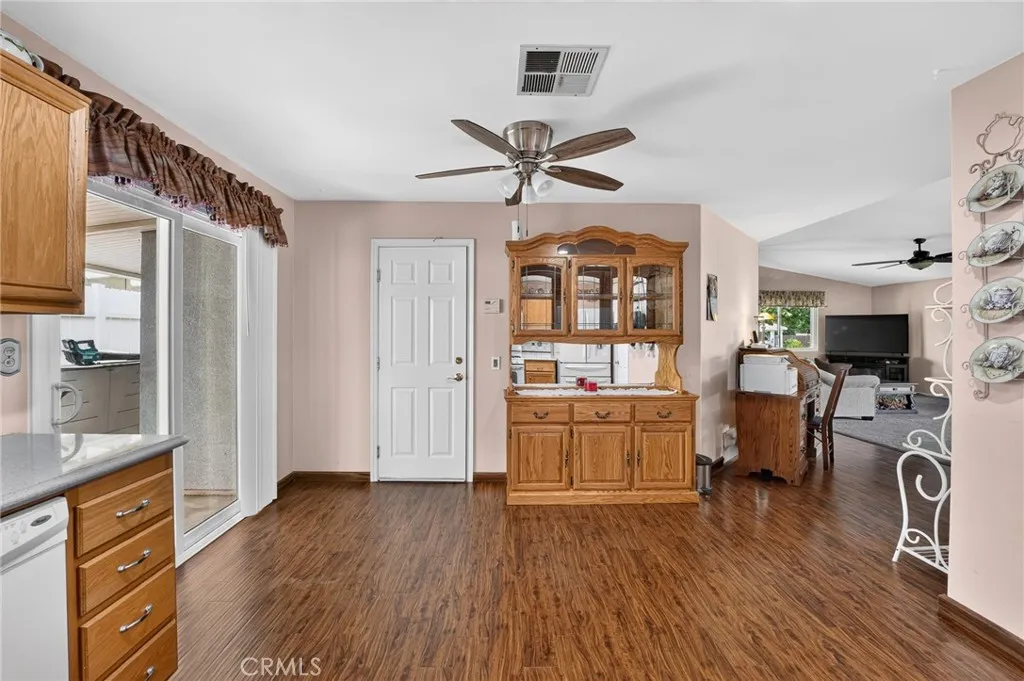 Kitchen/ Garage Access