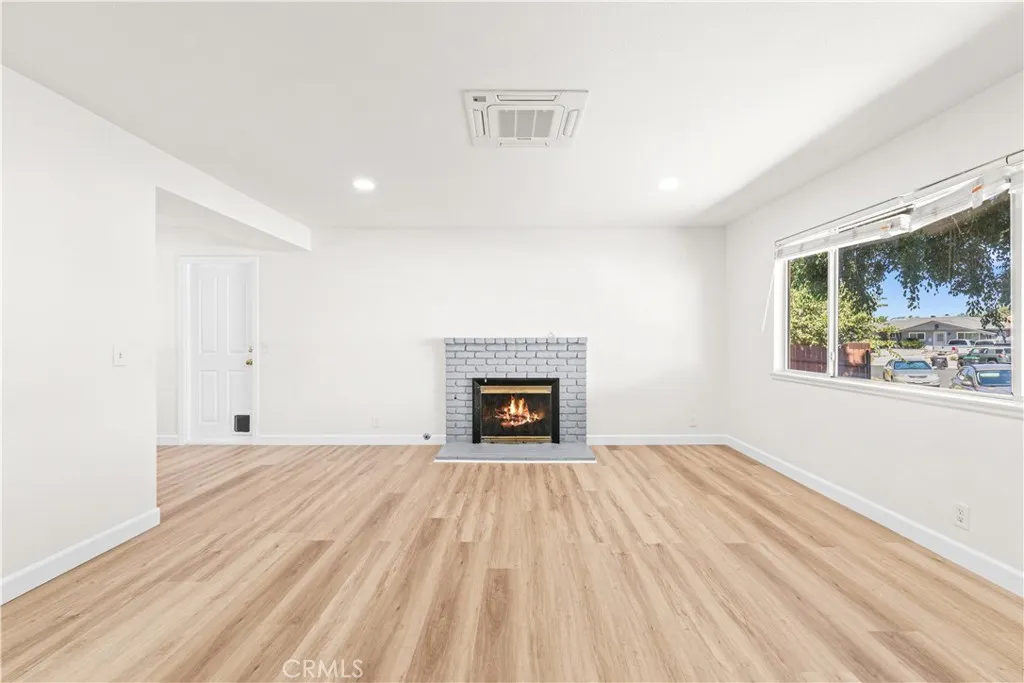 710 Balsam, Corona, California 92882 — photo 5