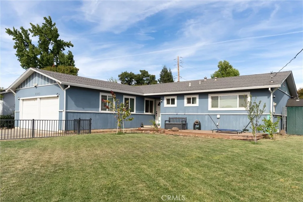 2220 Mariposa Ave