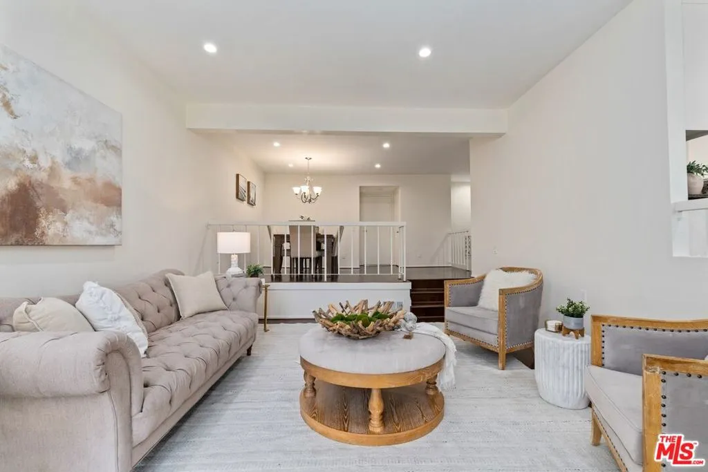 17253 Palisades Circle, Los Angeles, California 90272 — photo 5