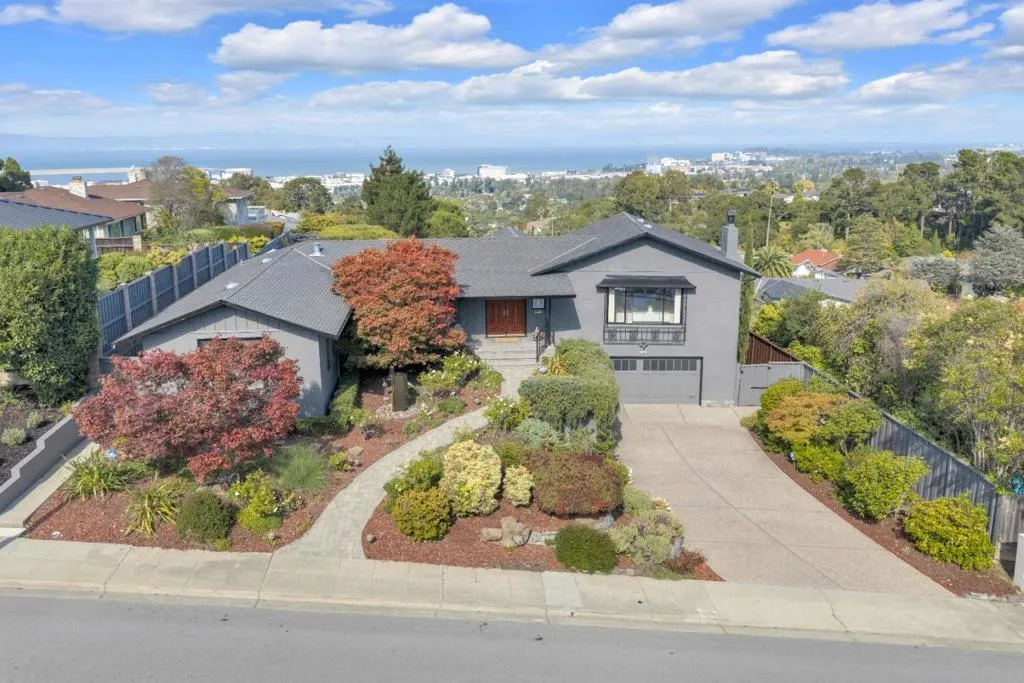 1806 Sebastian Dr