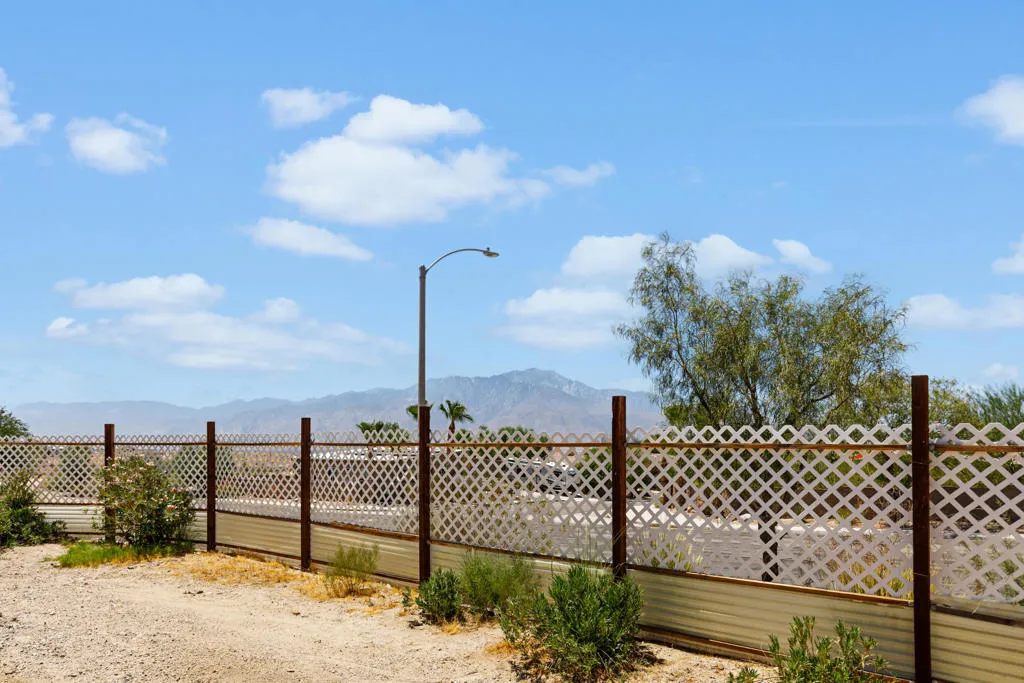 Elevated lot, Mountain view Elevated lot, Mountain view