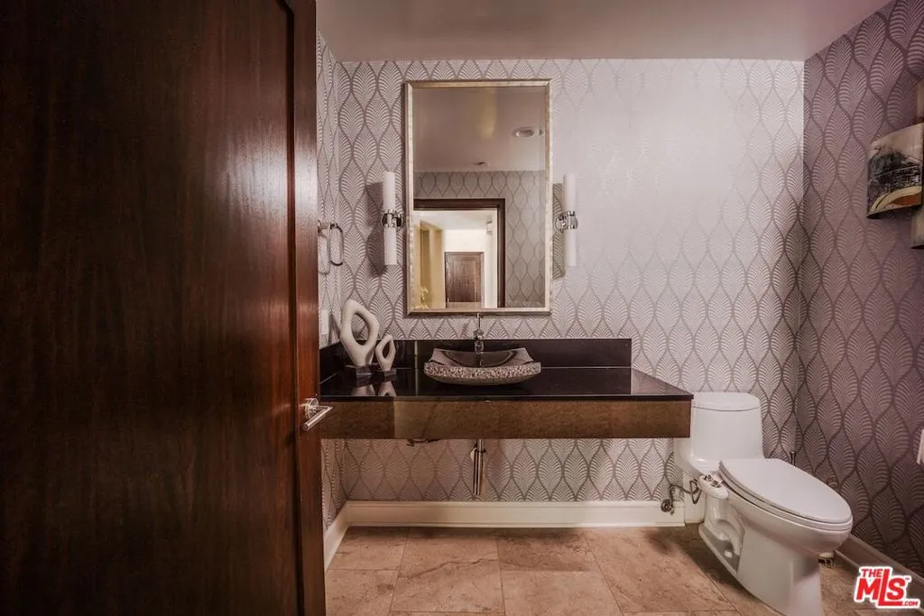 447 N Doheny Drive 104, Beverly Hills, California 90210 — photo 5
