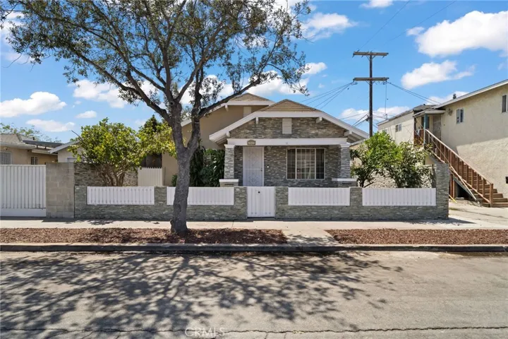 craftsman bungalow
