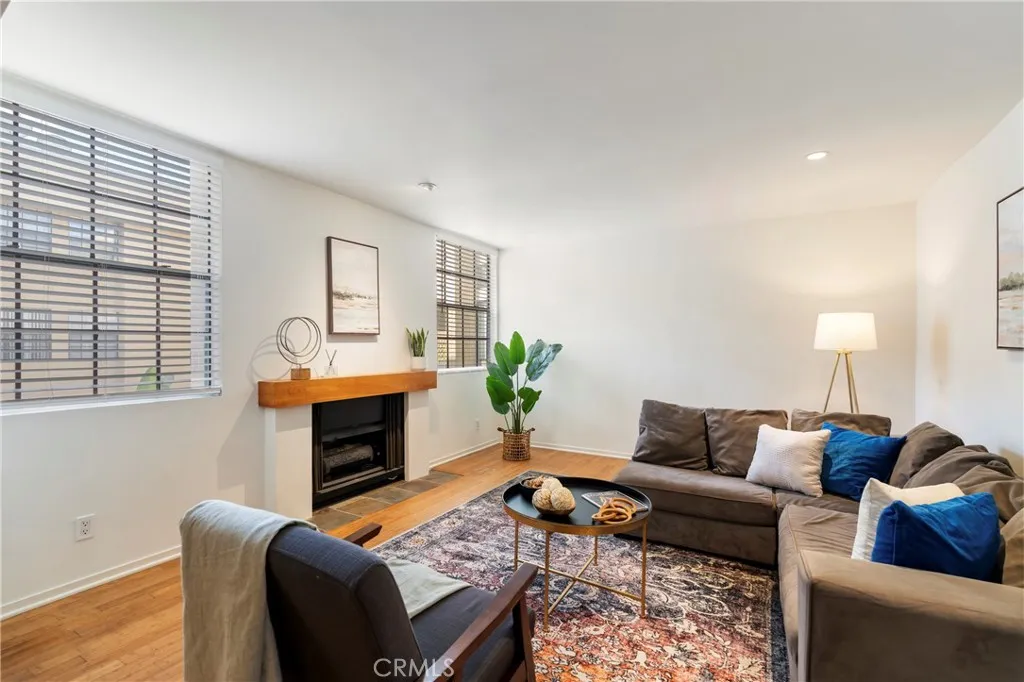 740 N Kings Road 208, Los Angeles, California 90069 — photo 5