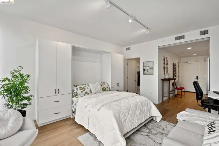 1433 Bush Street 502, San Francisco, California 94109-5595 — photo 5