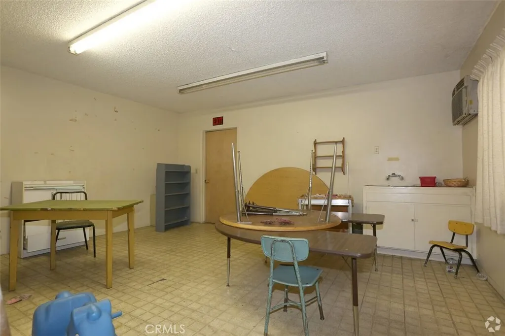 730 N Mountain, Ontario, California 91762 — photo 5