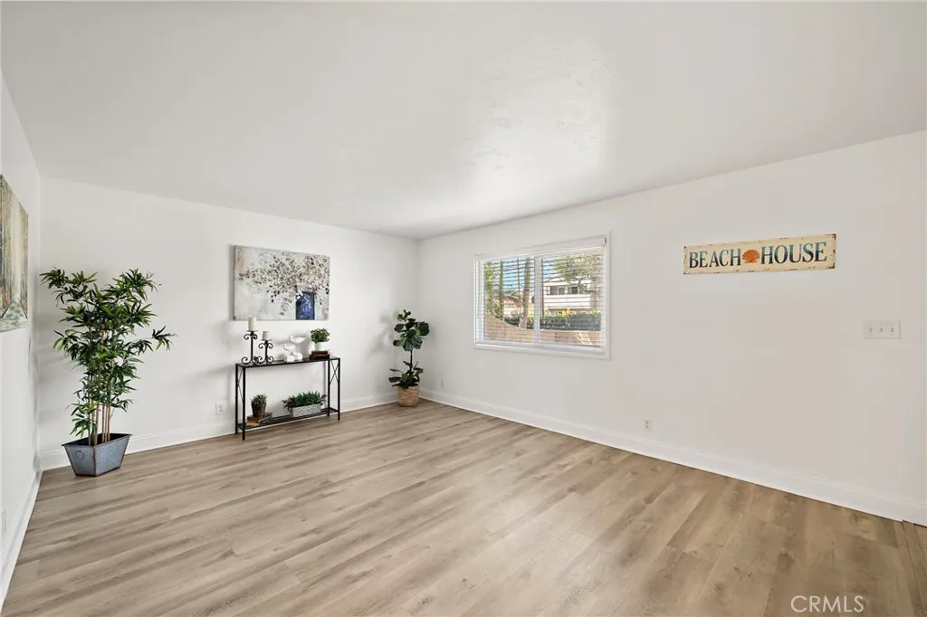 4902 Pearce, Huntington Beach, California 92649 — photo 4