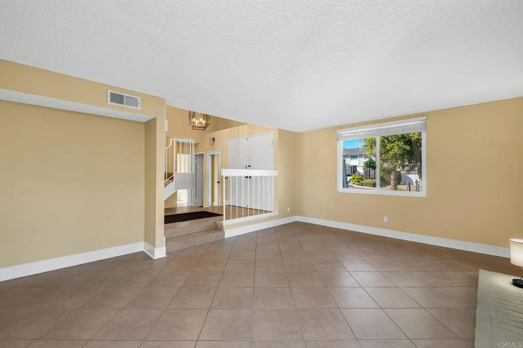 5964 Highplace Drive, San Diego, California 92120 — photo 5