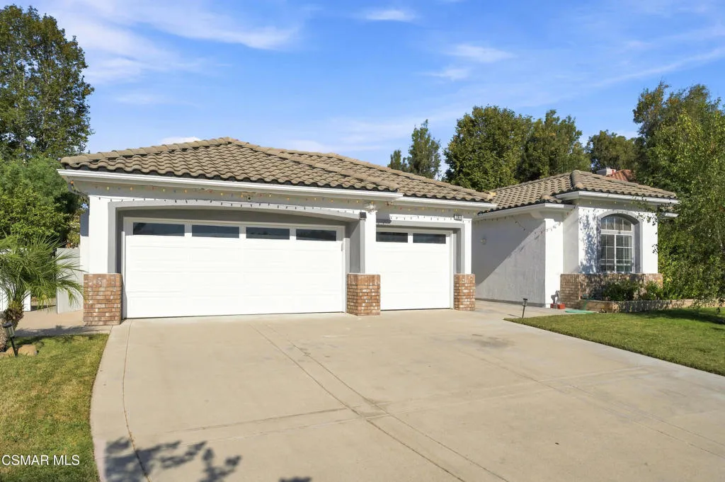 2809CimmaronAve-1