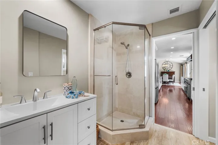 With it's own 3/4 bath for convenience