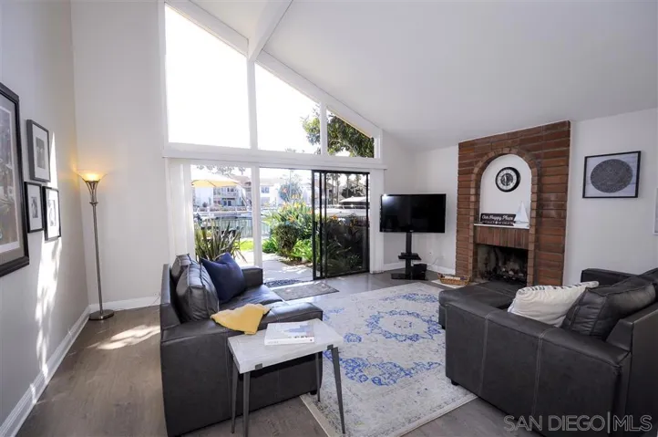13 Port Of Spain, Coronado, California 92118 — photo 4