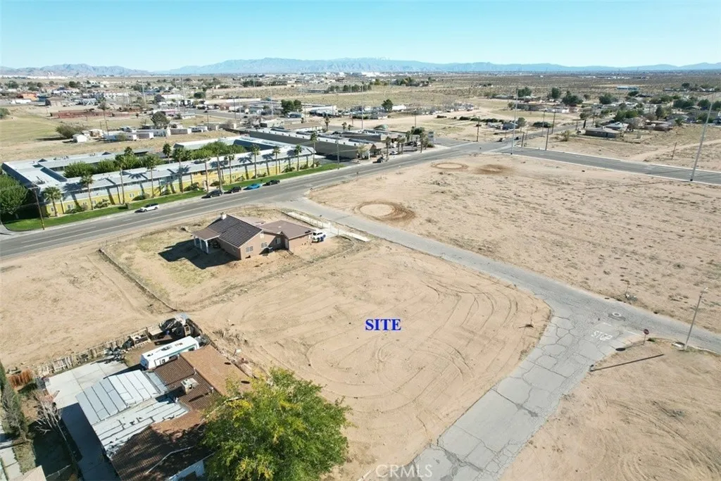 2 Hardy, Adelanto, California 92301 — photo 5