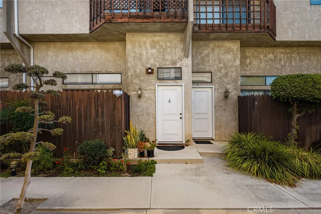 320 W 220th Unit 4, Carson, California 90745 — photo 5