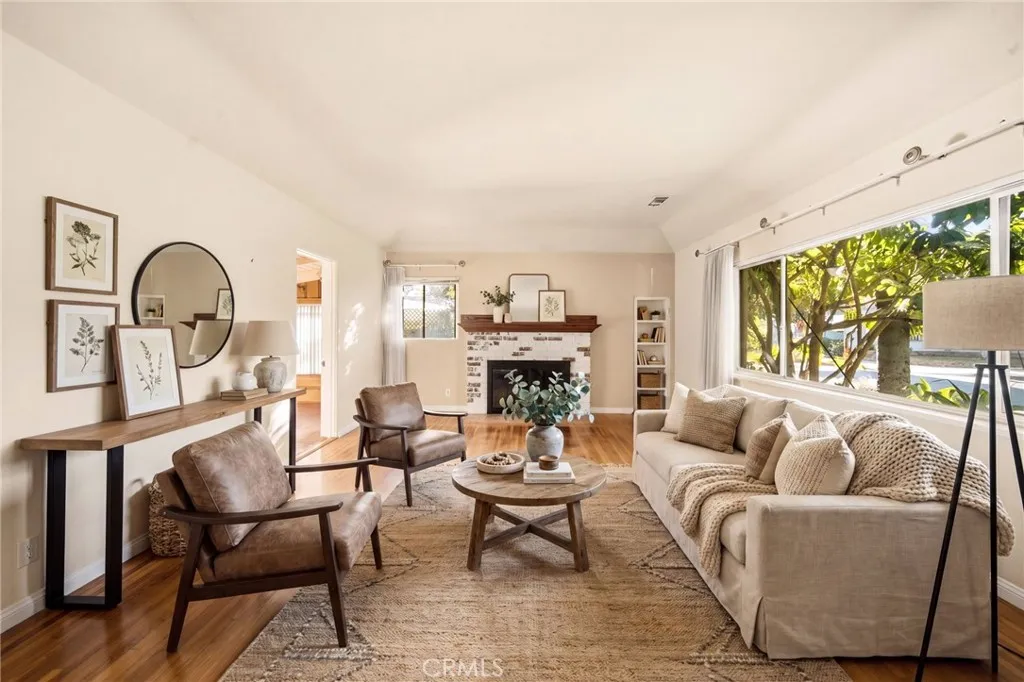 812 South, Glendale, California 91202 — photo 4