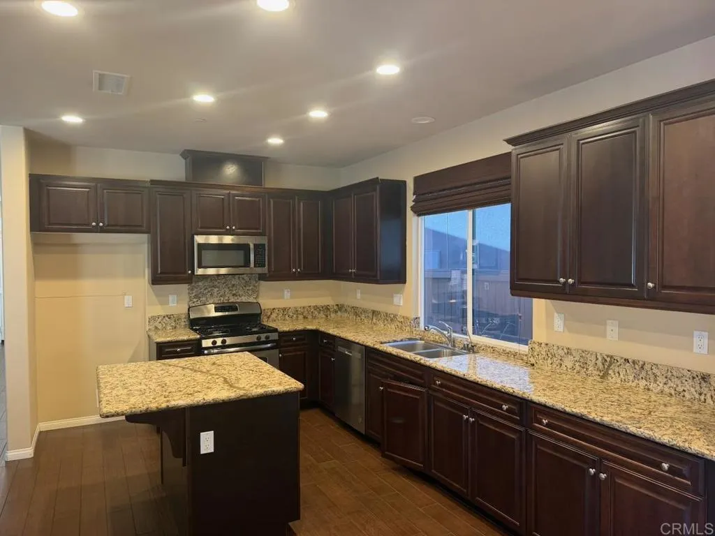 790 Arbor Glen Lane, Vista, California 92081 — photo 4
