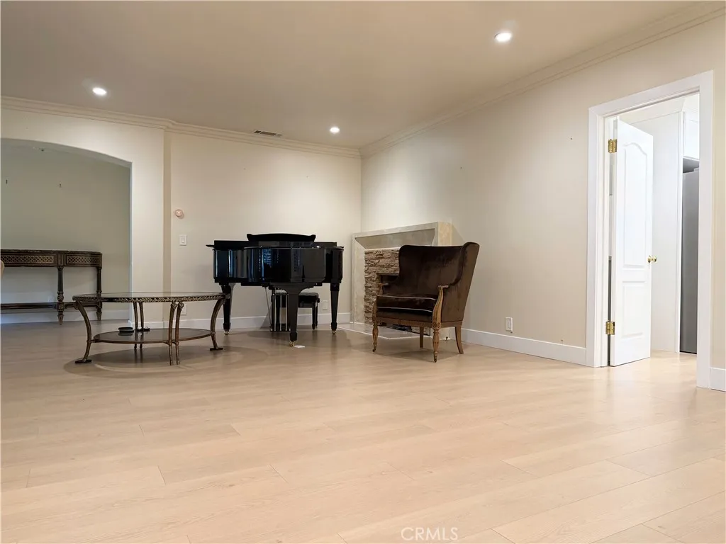 28 W Sycamore Avenue, Arcadia, California 91006 — photo 5