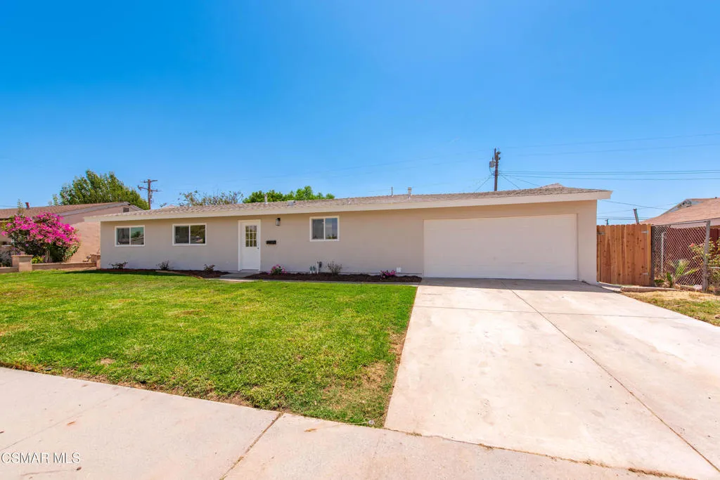 1634 Arcane St. Simi Valley 93065