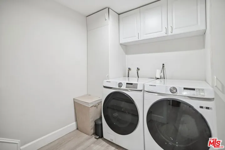 Laundry Area2