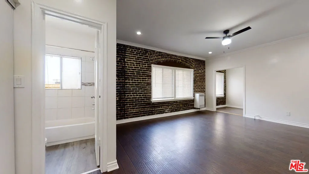 738 New Hampshire Avenue 206, Los Angeles, California 90005 — photo 4