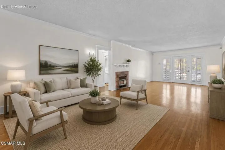 Living rm with fireplace