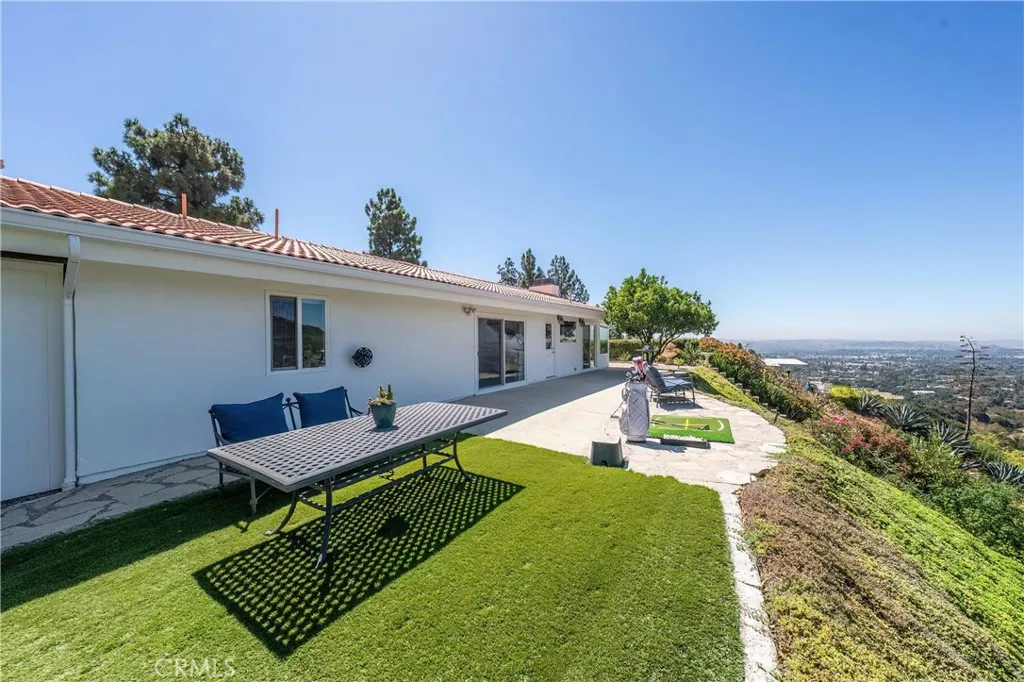 2817 N Mountain Avenue, Claremont, California 91711 — photo 4