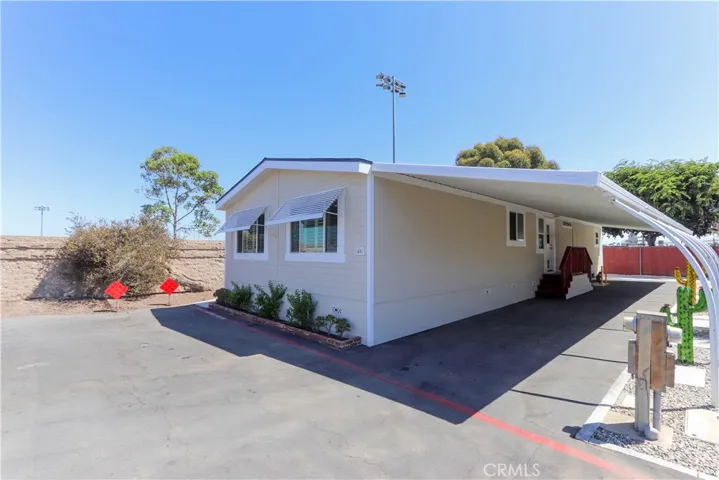 7051 Ellis Avenue 40, Huntington Beach, California 92648 — photo 4