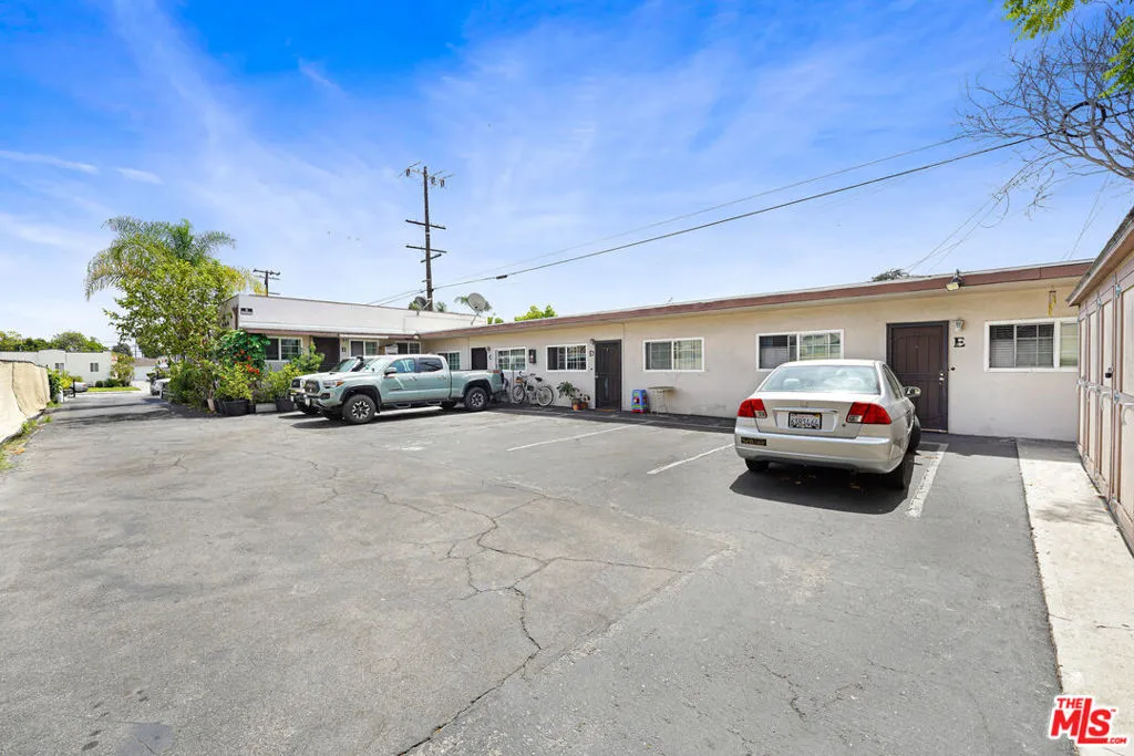 8181 Commercial Place, South Gate, California 90280 — photo 4