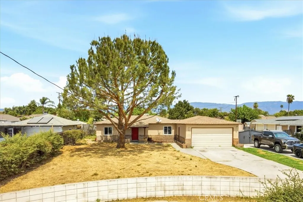 548 E Etiwanda, Rialto, California 92376 — photo 4
