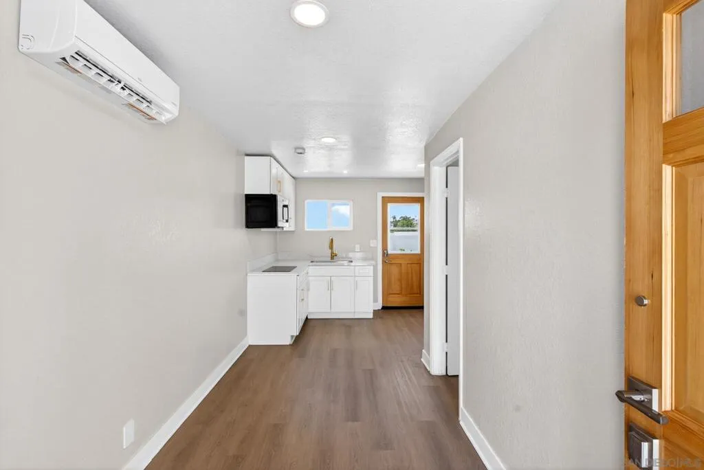 5130 Roswell St, San Diego, California 92114 — photo 5
