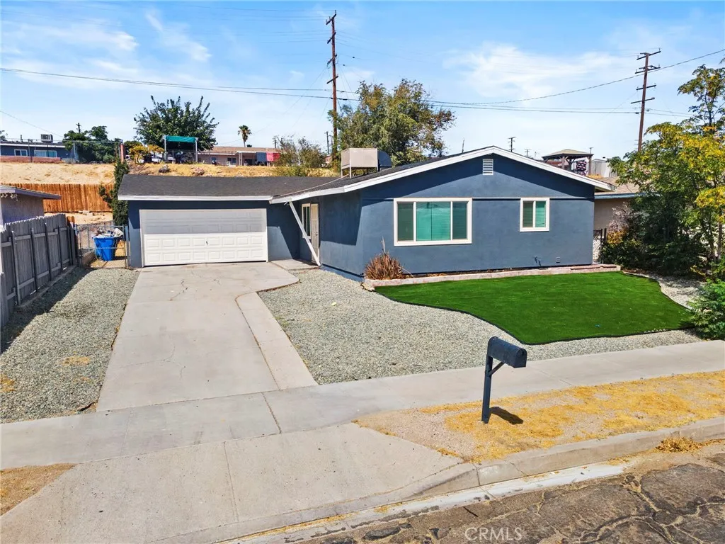 700 Patricia Avenue, Barstow, California 92311 — photo 5