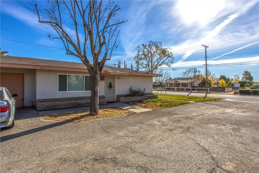 32390 Avenue D, Yucaipa, California 92399 — photo 4