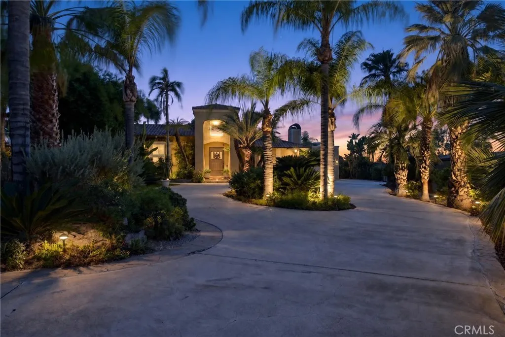 11530 Terracina Blvd