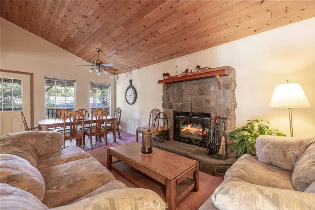 444 Elysian, Big Bear City, California 92314 — photo 4