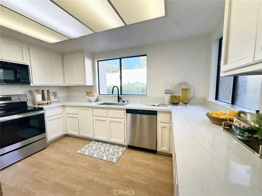 451 Corte Rojo, Upland, California 91786 — photo 5