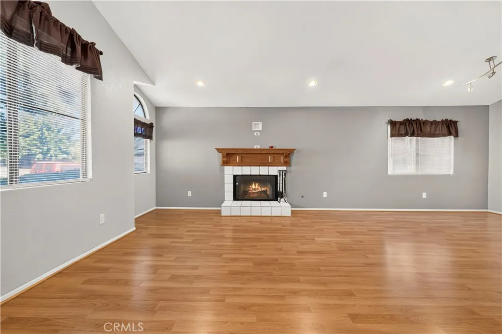 43000 Pearlwood, Lancaster, California 93536 — photo 4