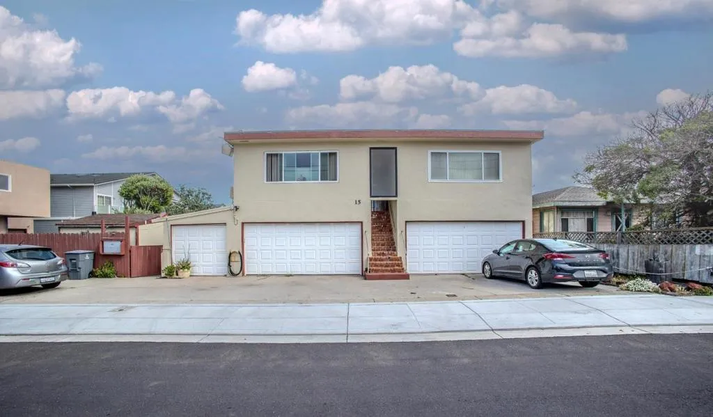 15 Santa Maria Ave