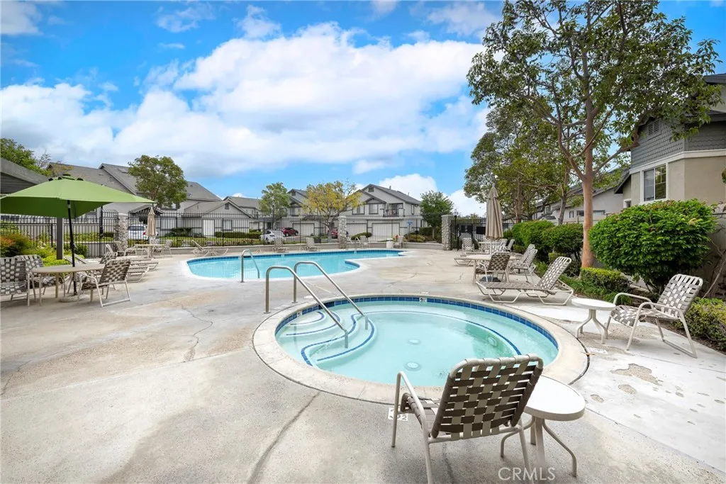 3435 Salisbury Cir
