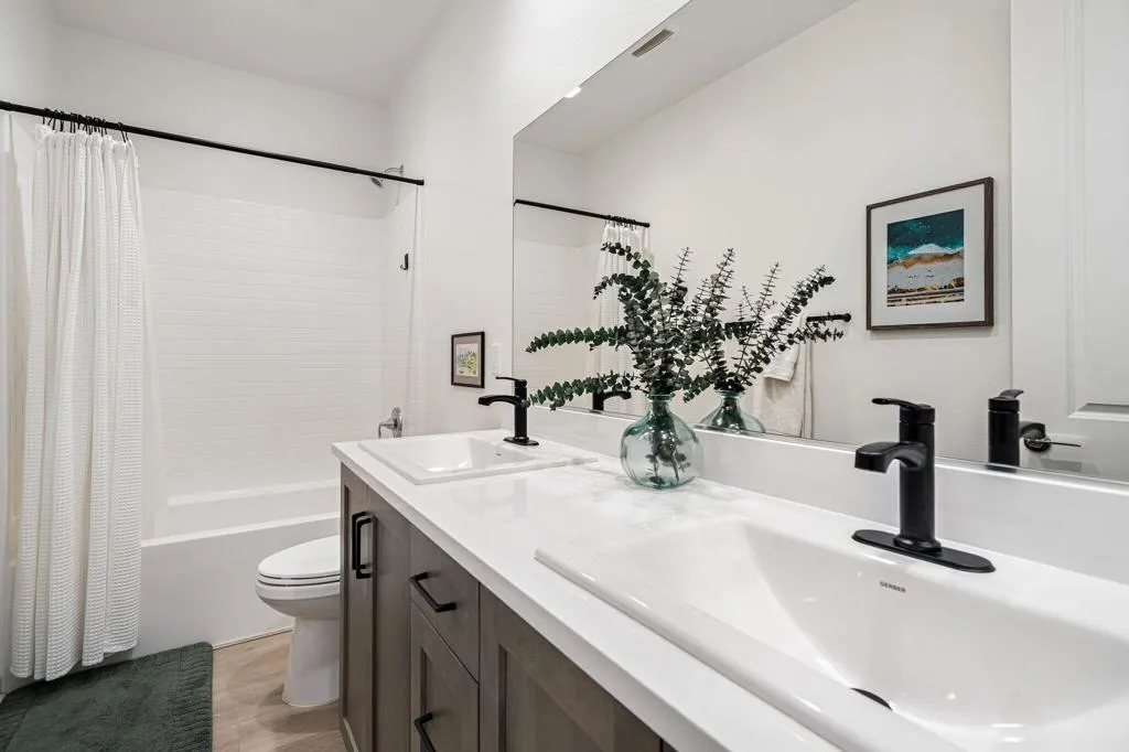 Second Full Bathroom Second Full Bathroom