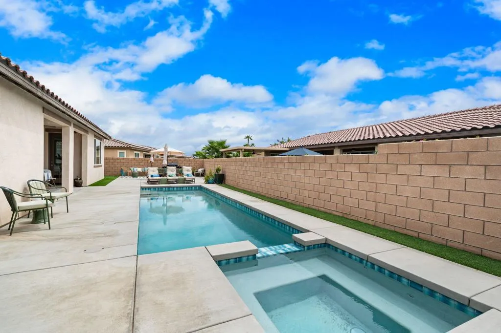 Pool and Spa Pool and Spa
