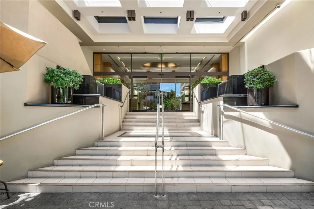 10445 Wilshire 1606, Los Angeles, California 90024 — photo 5