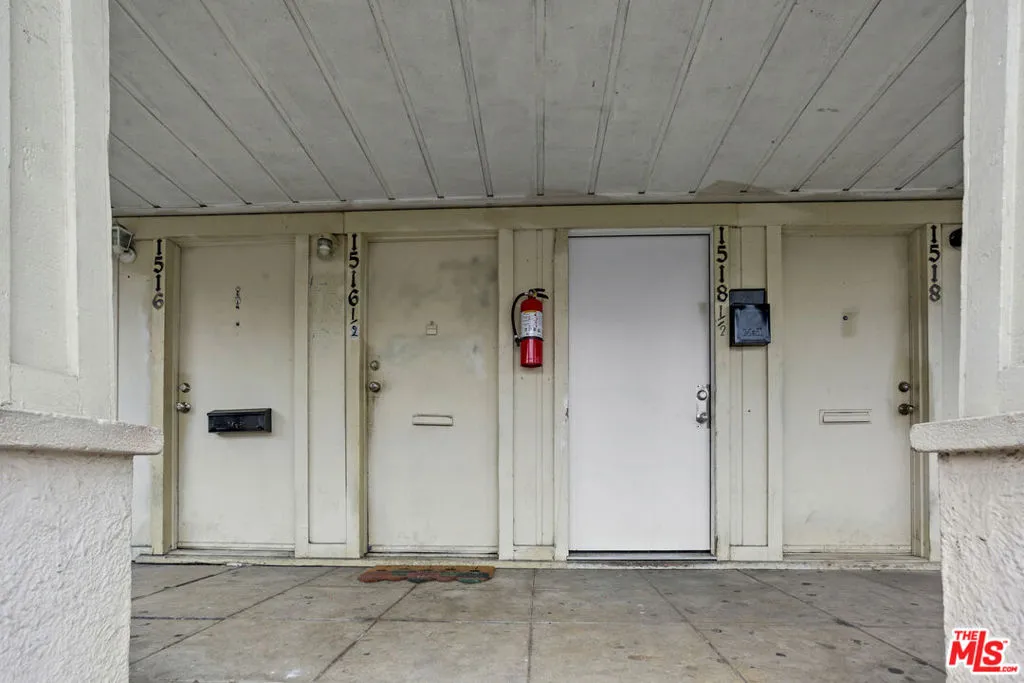 1516 W 11th Place, Los Angeles, California 90015 — photo 4