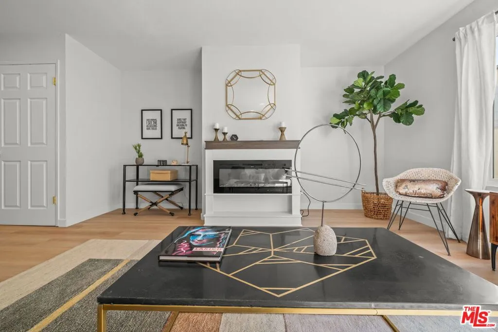 8515 Saturn Street 103, Los Angeles, California 90035 — photo 5