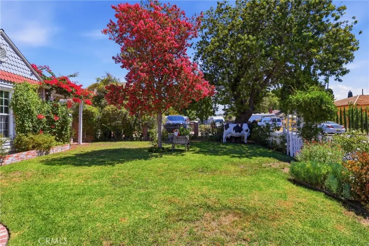 11957 Collins Street, Valley Village, California 91607 — photo 5